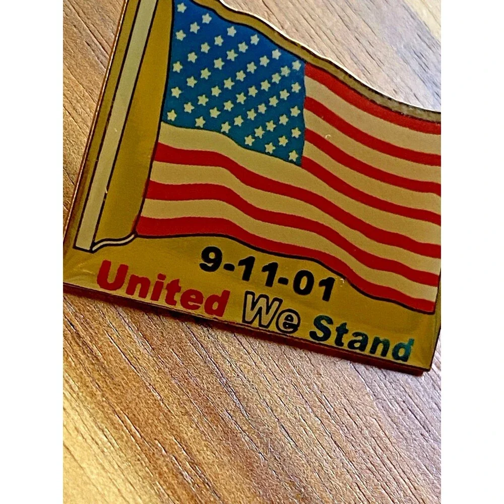 9/11 United We Stand American Flag Lapel Vest Hat Pin USA September 11th Pin VTG